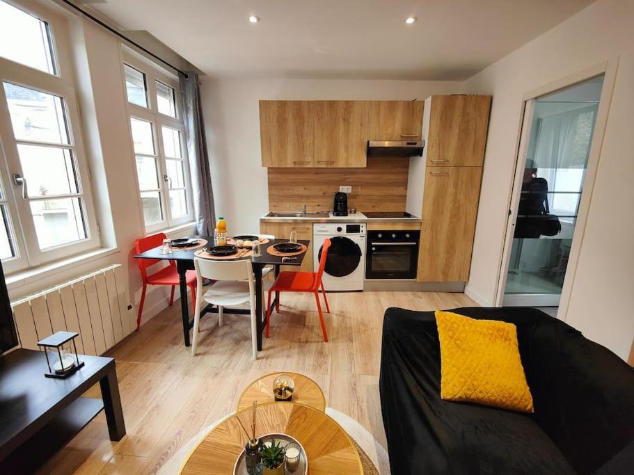 דירות La Feline - Duplex - Vieux Valenciennes - Familial מראה חיצוני תמונה